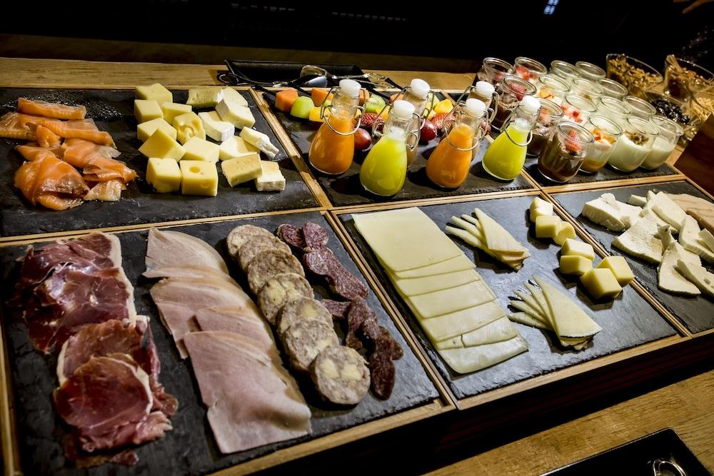 ホテル Catalonia Royal Ses Estaques-Adults Only サンタ・エウラリア・デス・リウ エクステリア 写真