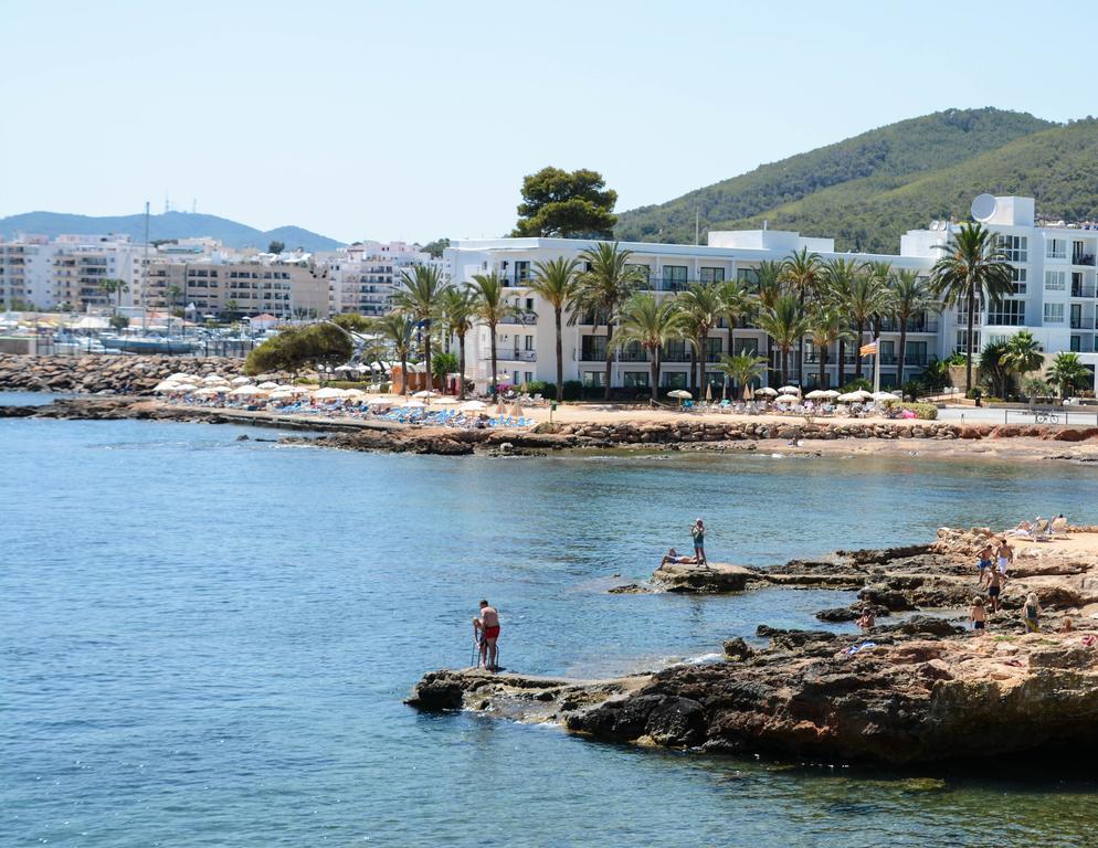 ホテル Catalonia Royal Ses Estaques-Adults Only サンタ・エウラリア・デス・リウ エクステリア 写真