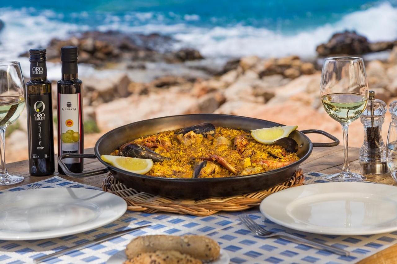 ホテル Catalonia Royal Ses Estaques-Adults Only サンタ・エウラリア・デス・リウ エクステリア 写真