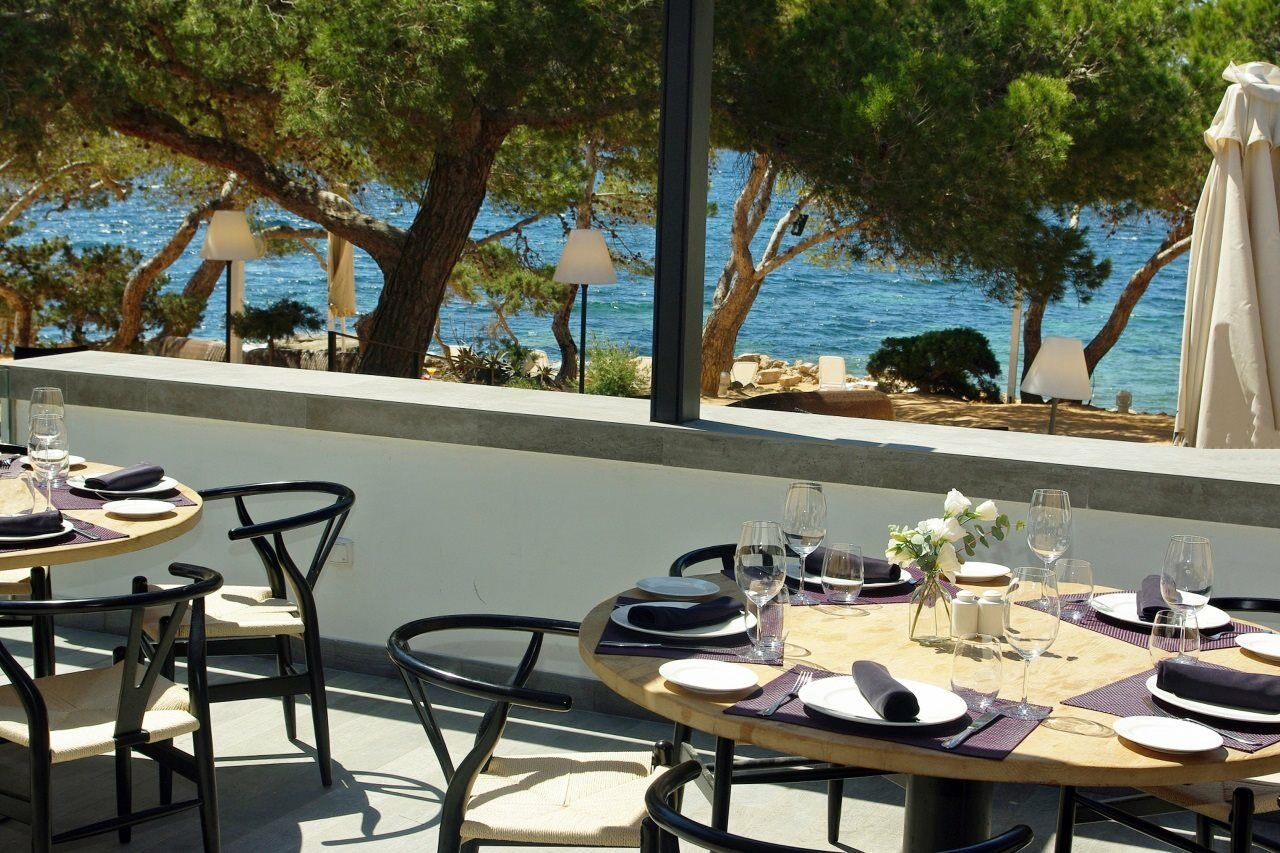 ホテル Catalonia Royal Ses Estaques-Adults Only サンタ・エウラリア・デス・リウ エクステリア 写真
